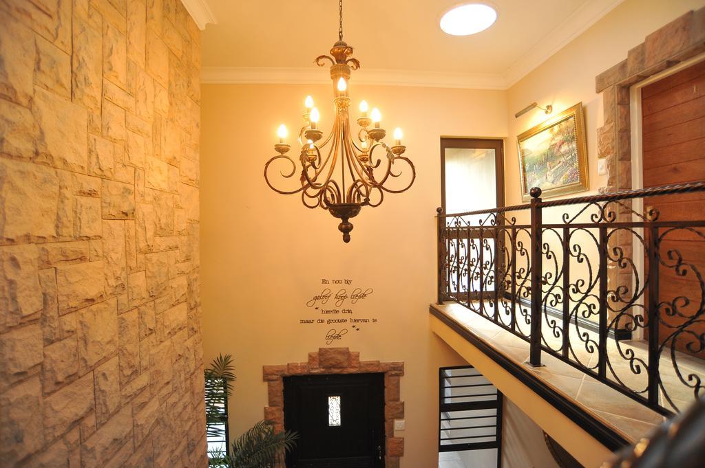 Sunset Manor Guest House Potchefstroom Exterior photo